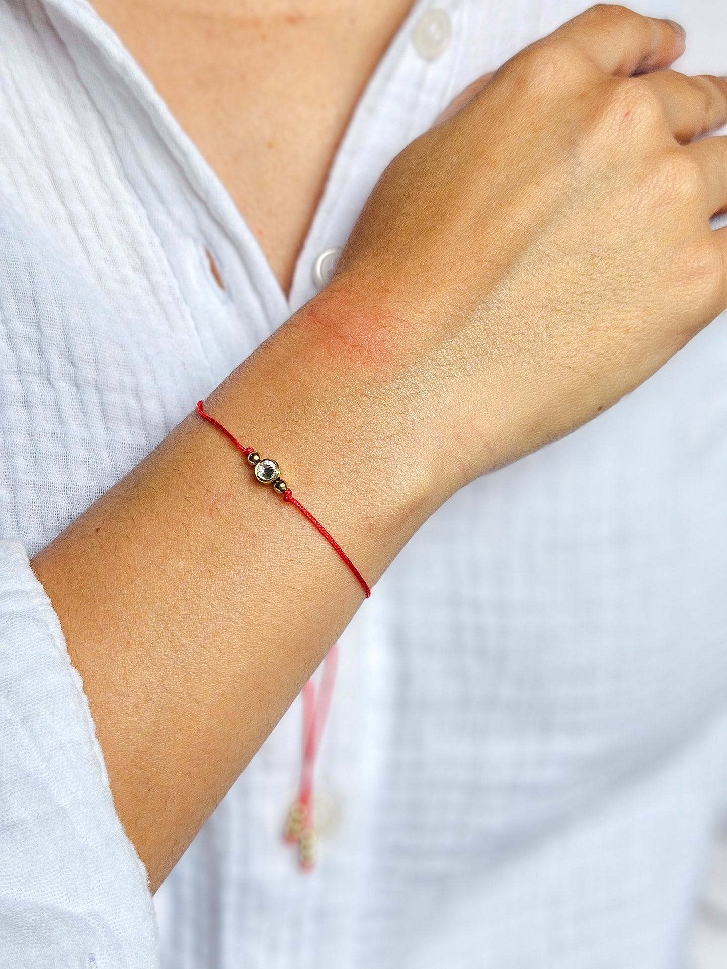 Pulsera hilo rojo