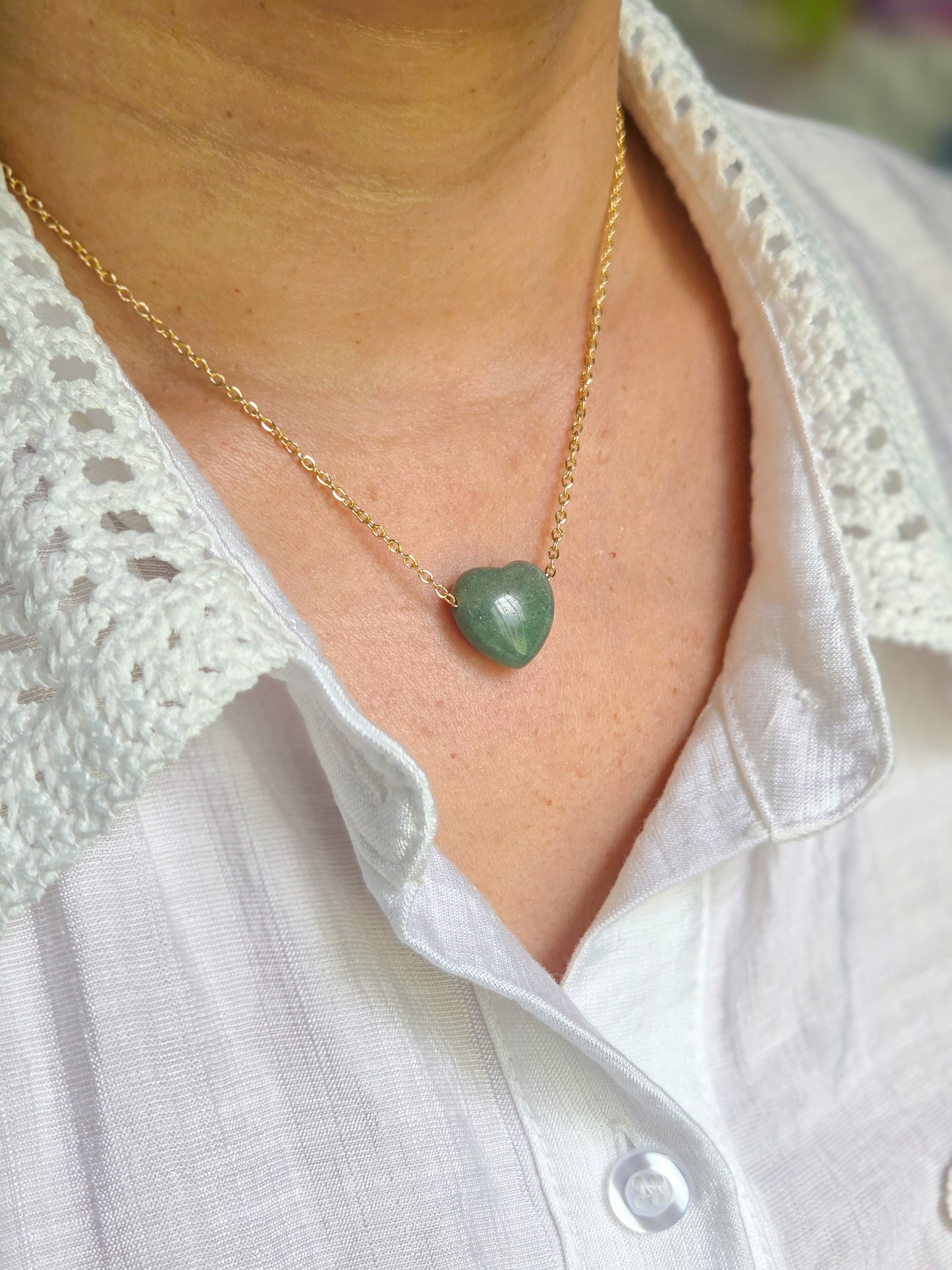 Cadena corazón en piedra