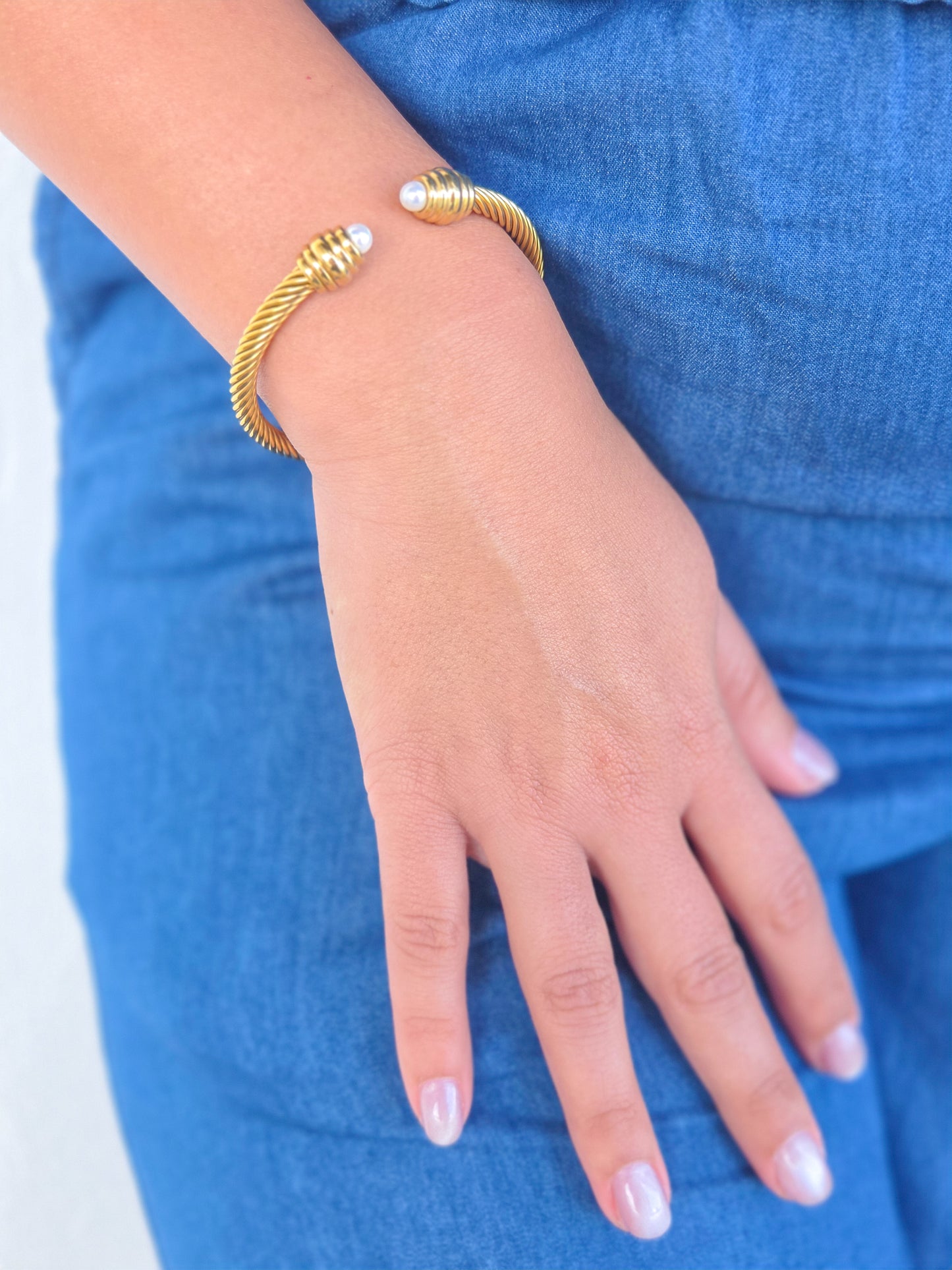 Bangle de perlas