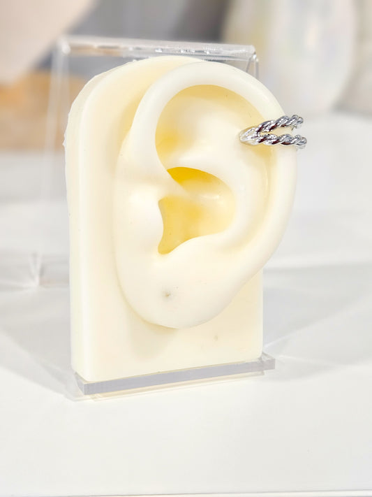 Silver earcuff