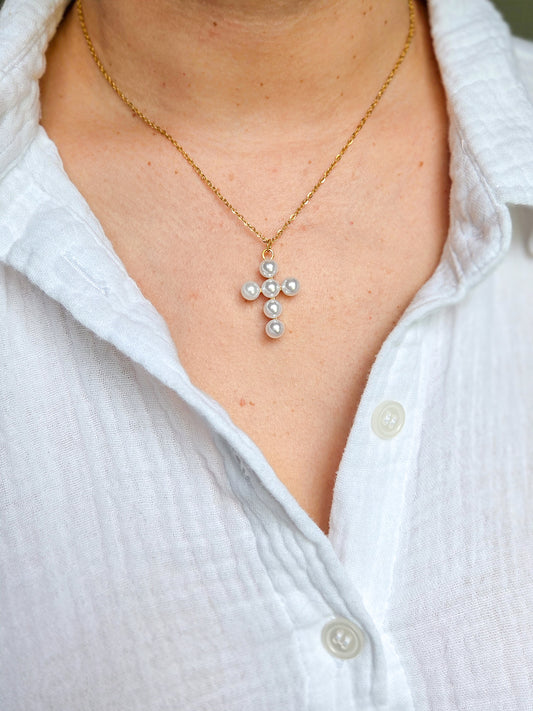 Cadena cruz de perlas