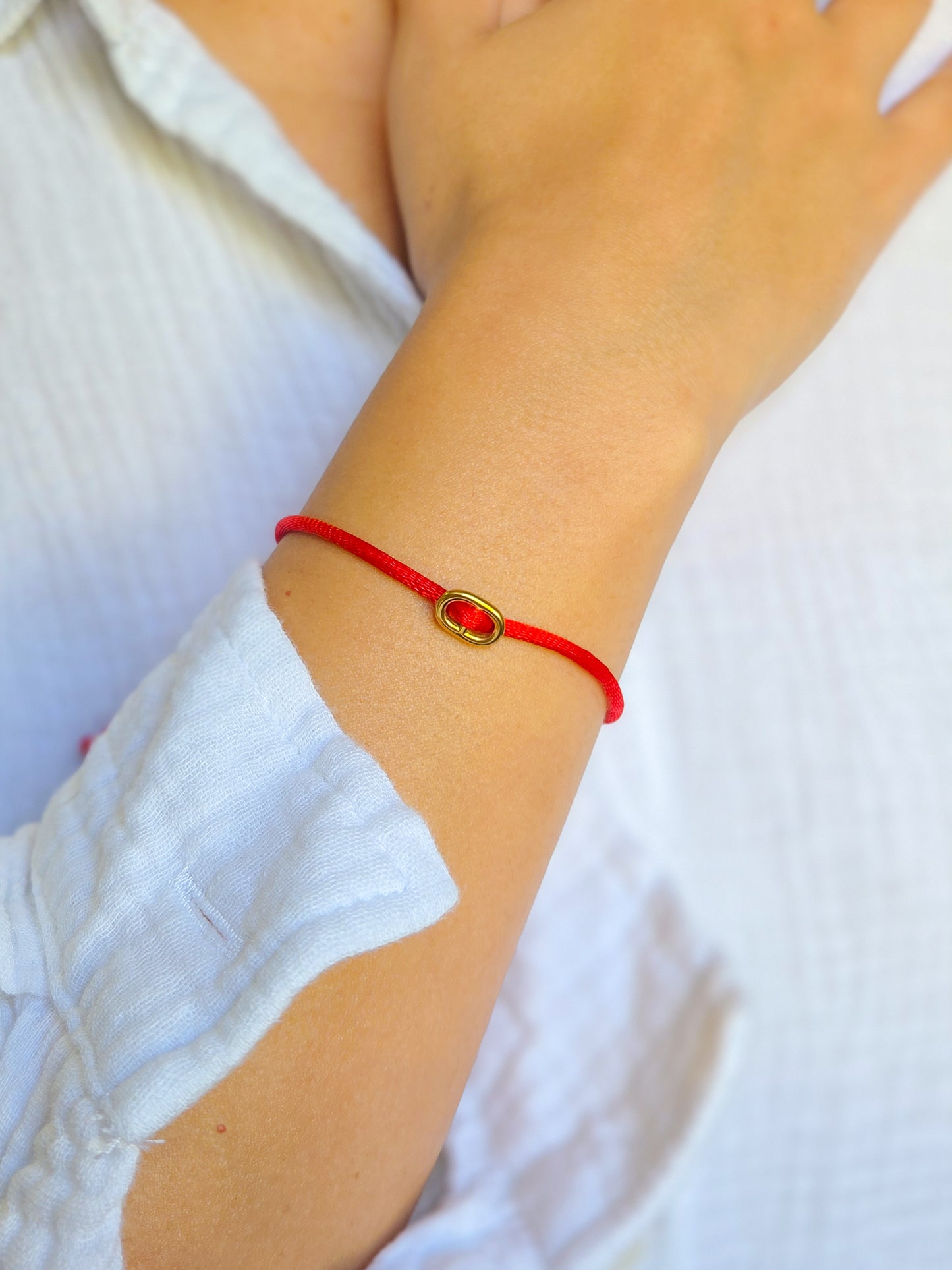 Pulsera hilo rojo