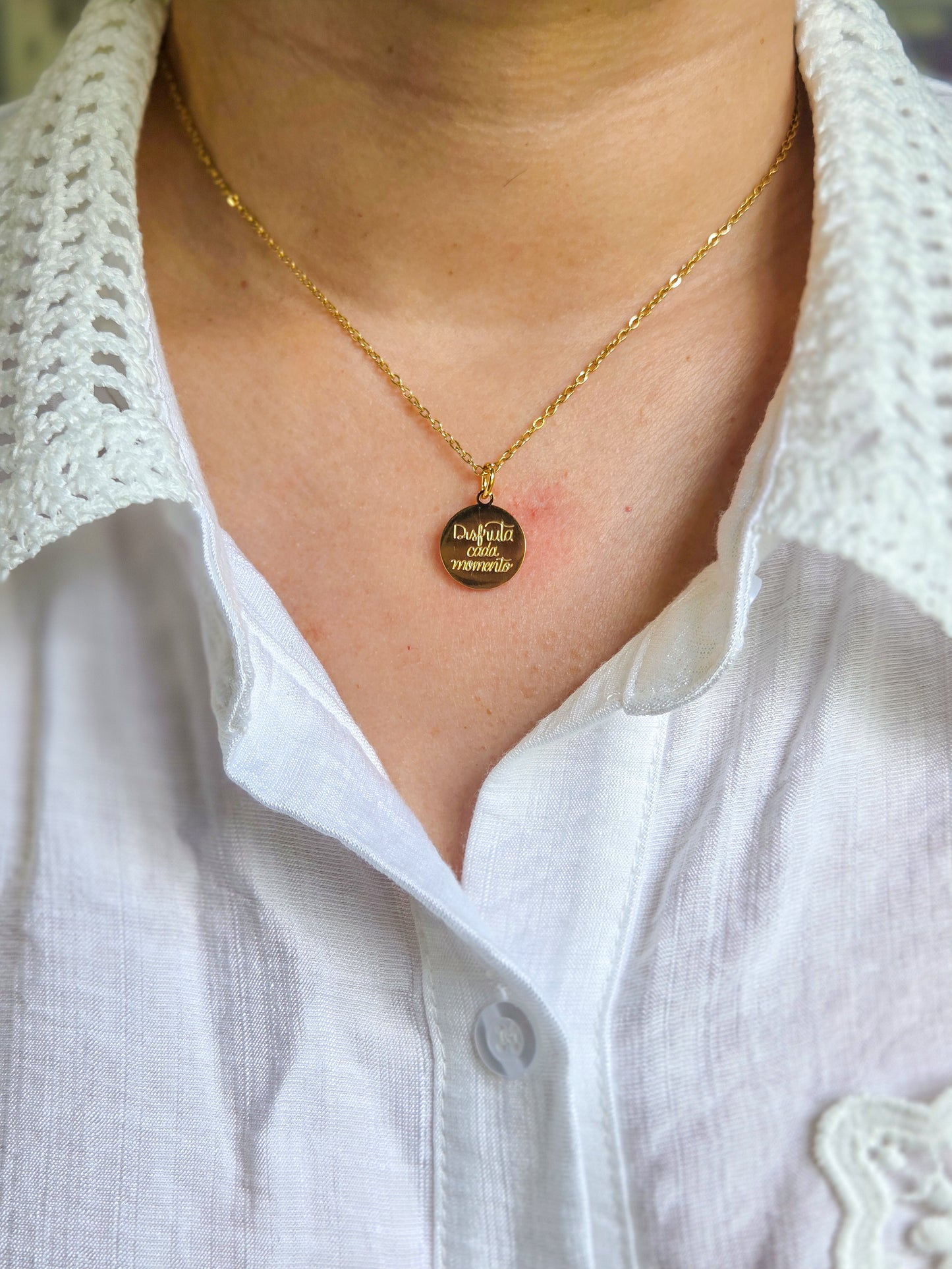 Cadena disfruta tus momentos