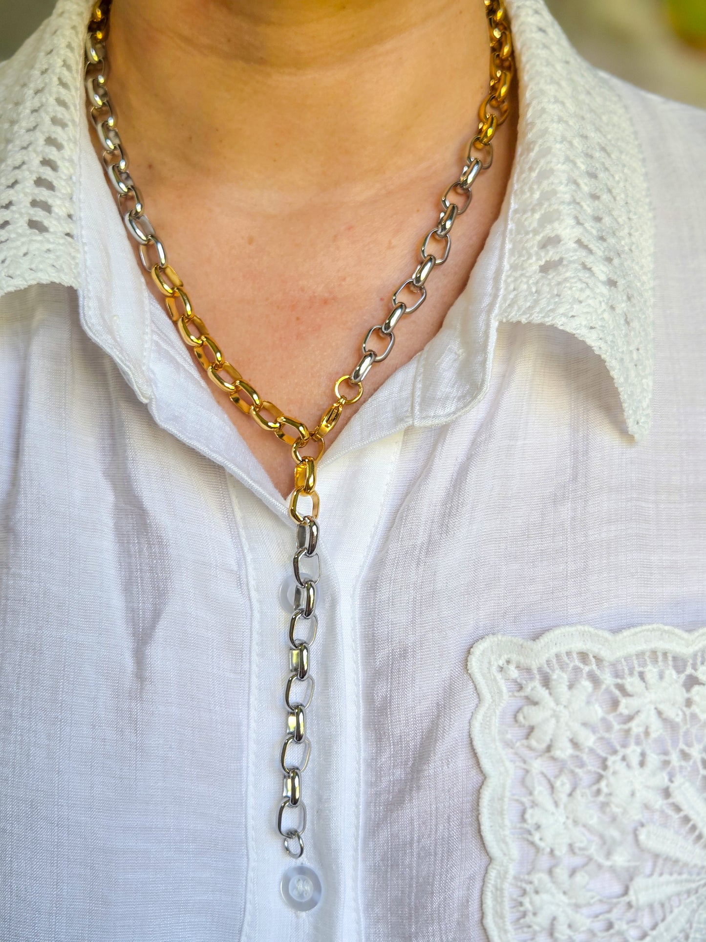 Cadena lariat dos tonos