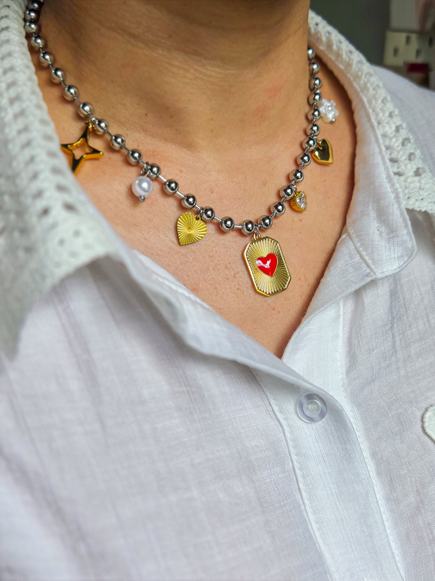 Cadena con charms tropicoqueta