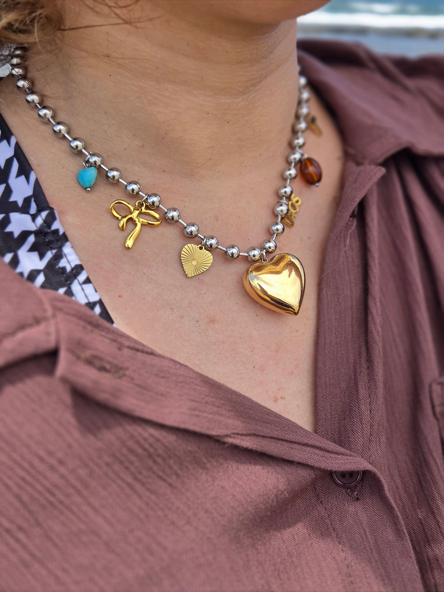 Cadena con charms corazón de Dios