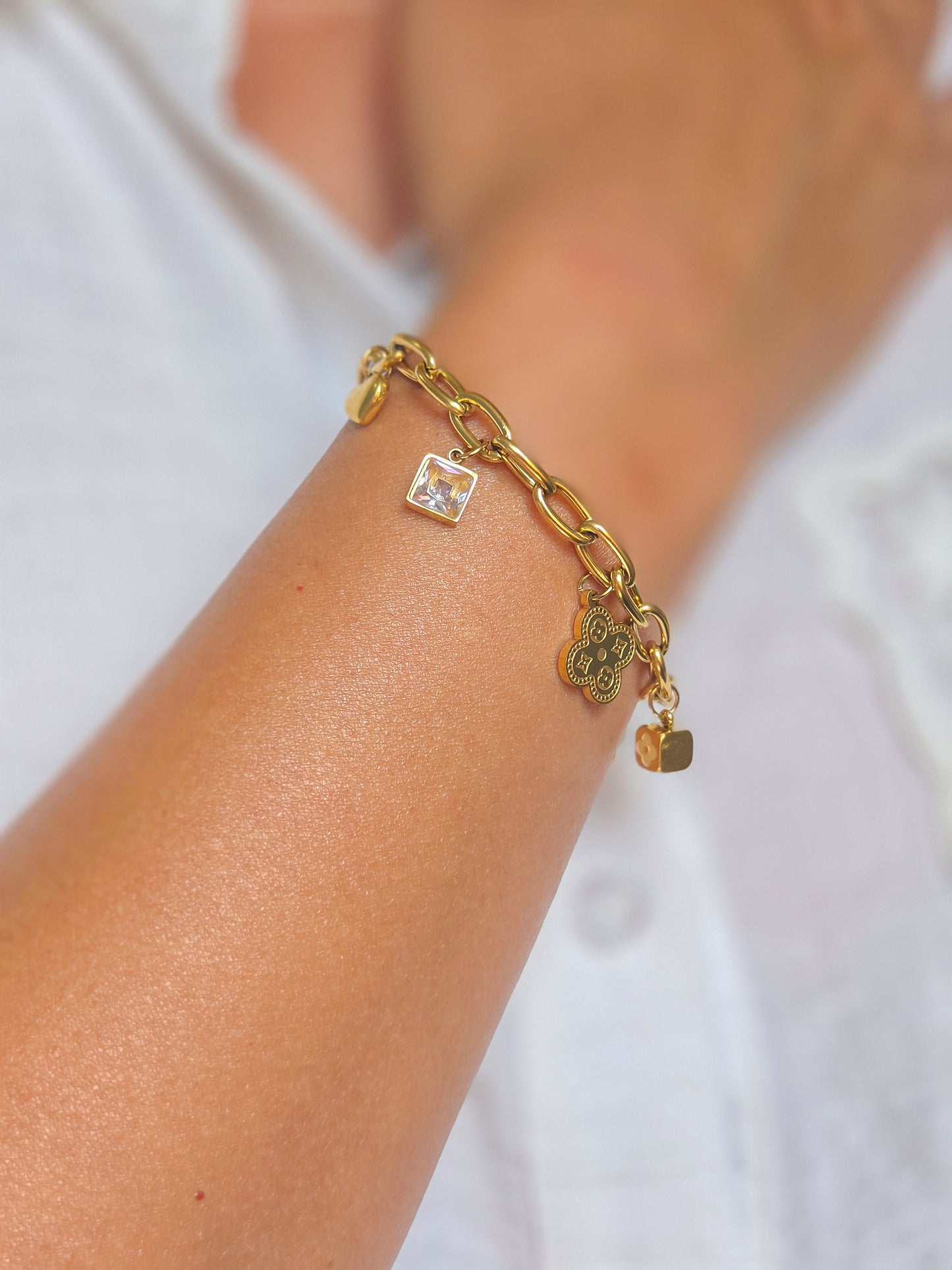 Pulsera LV