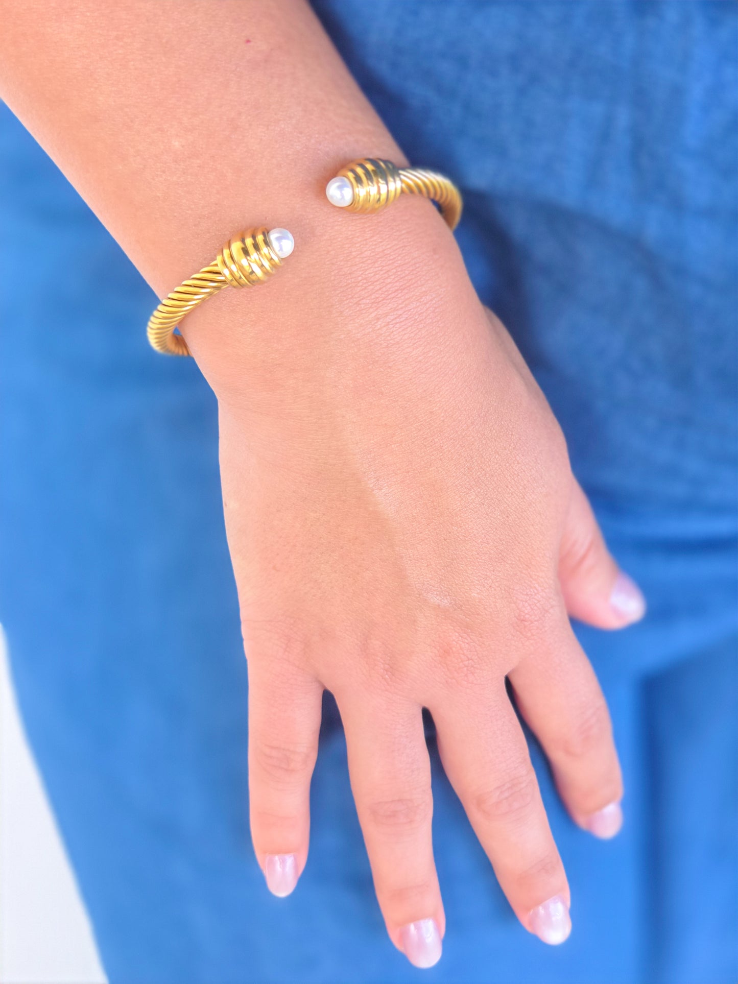 Bangle de perlas